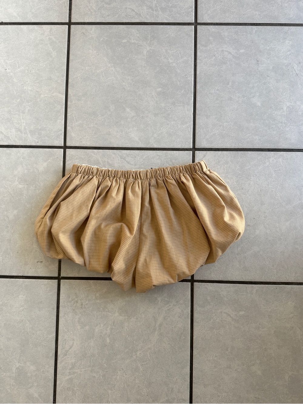 Lioness Bubble Shorts in Tan